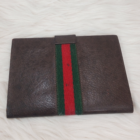 ❌❌SOLD❌❌ RARE Gucci passport wallet - Picture 3 of 8